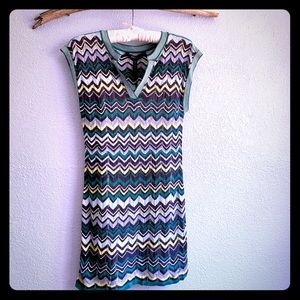 BCBG Chevron Stripe Slit Neck Dress, NWT, XXS